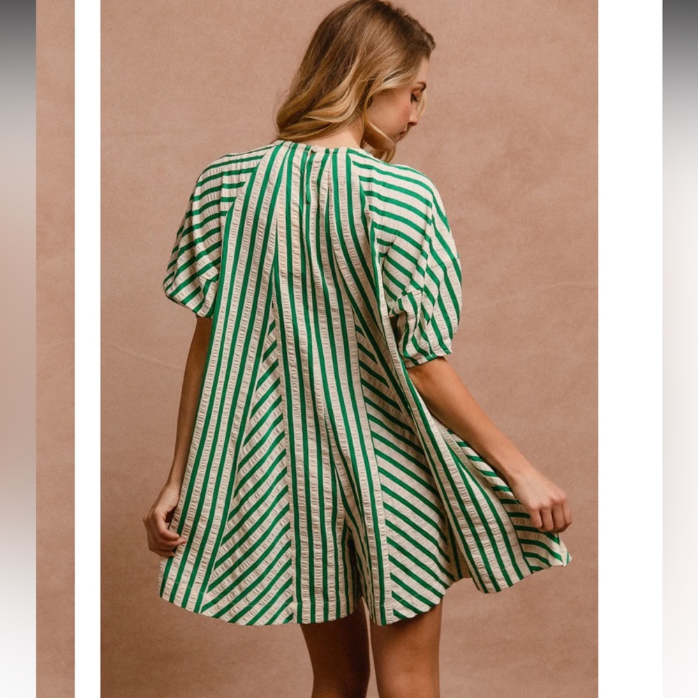 533. Striped puff sleeve romper in jade green - Picture 3 of 3